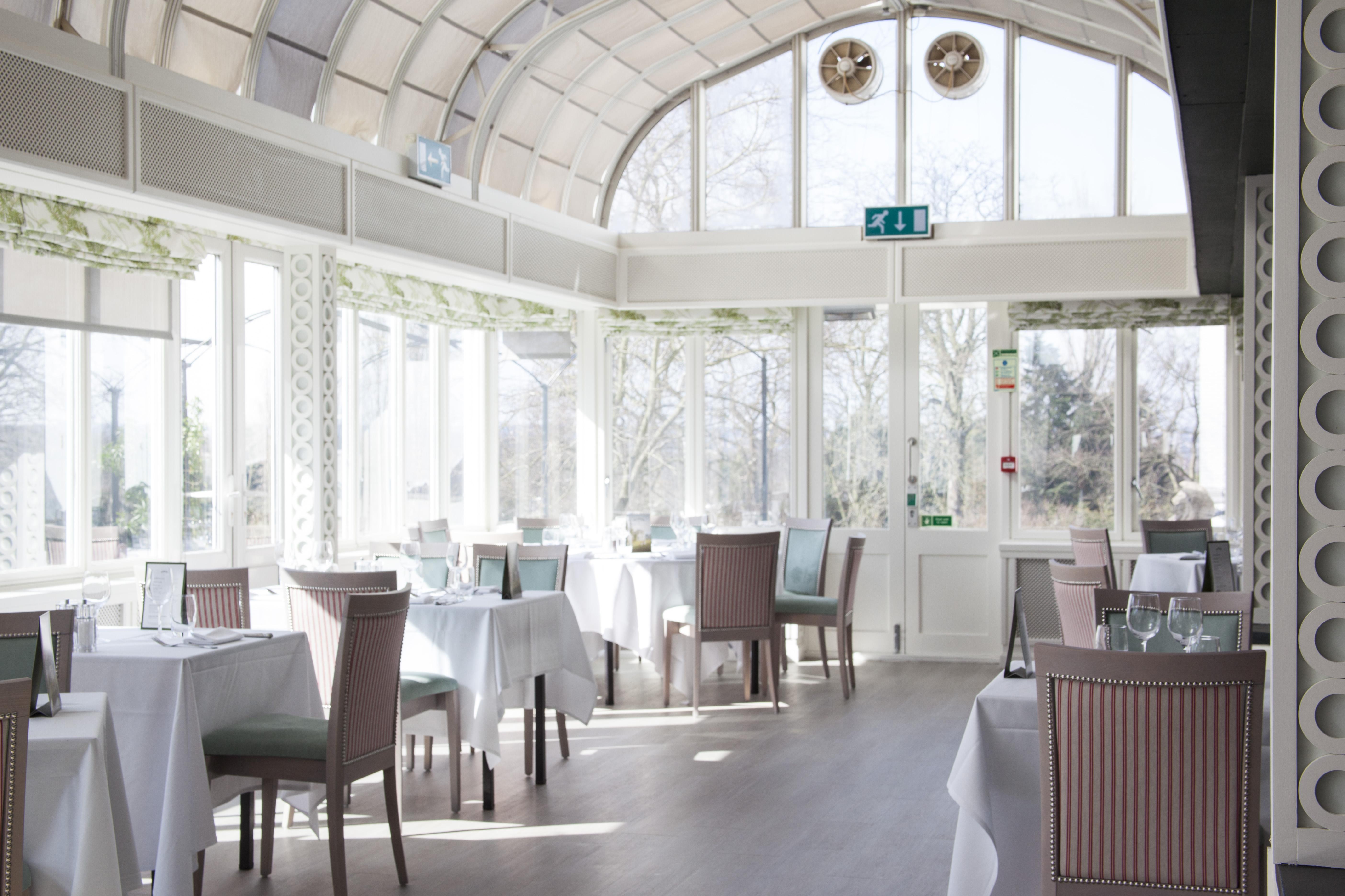 Bromley Court Hotel London Екстериор снимка