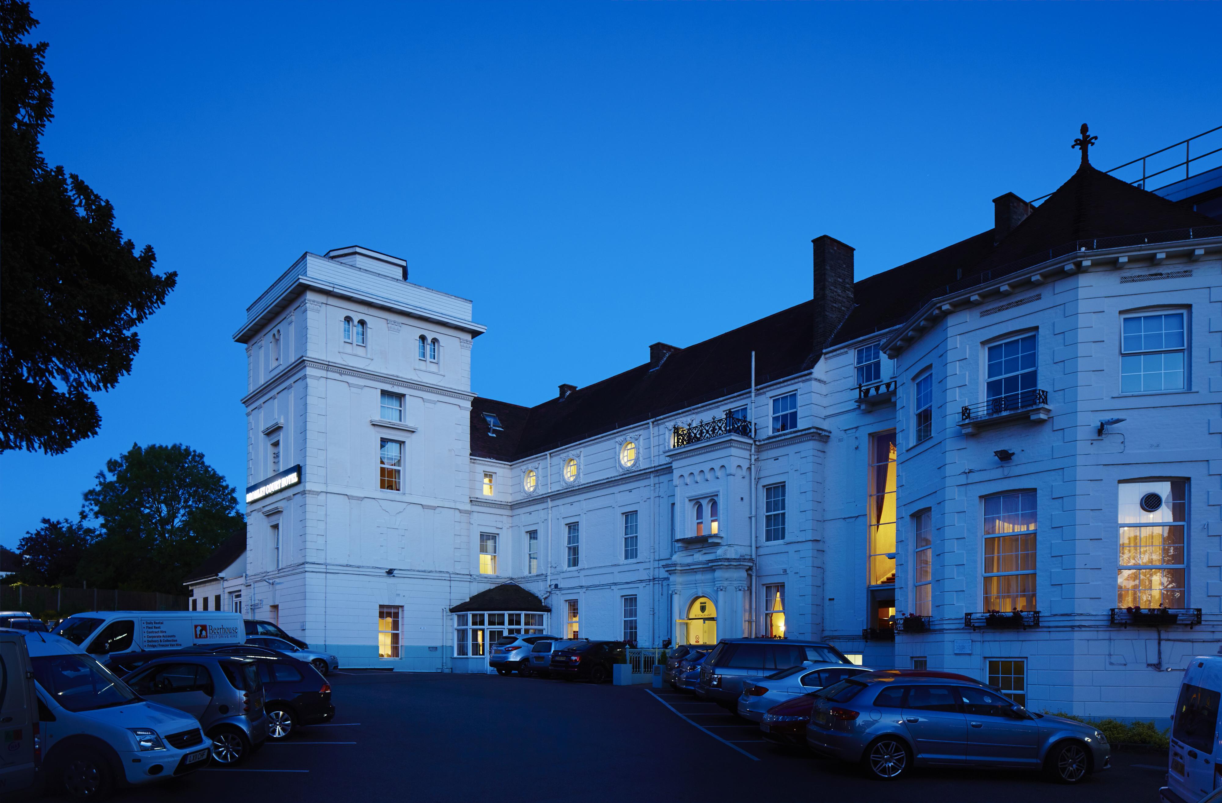 Bromley Court Hotel London Екстериор снимка