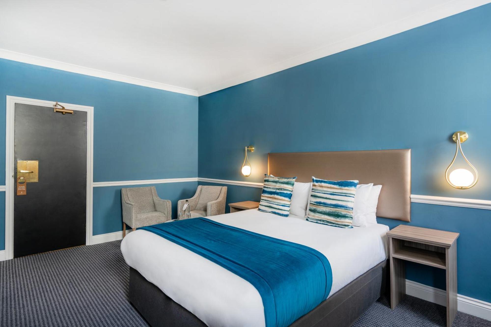 Bromley Court Hotel London Екстериор снимка