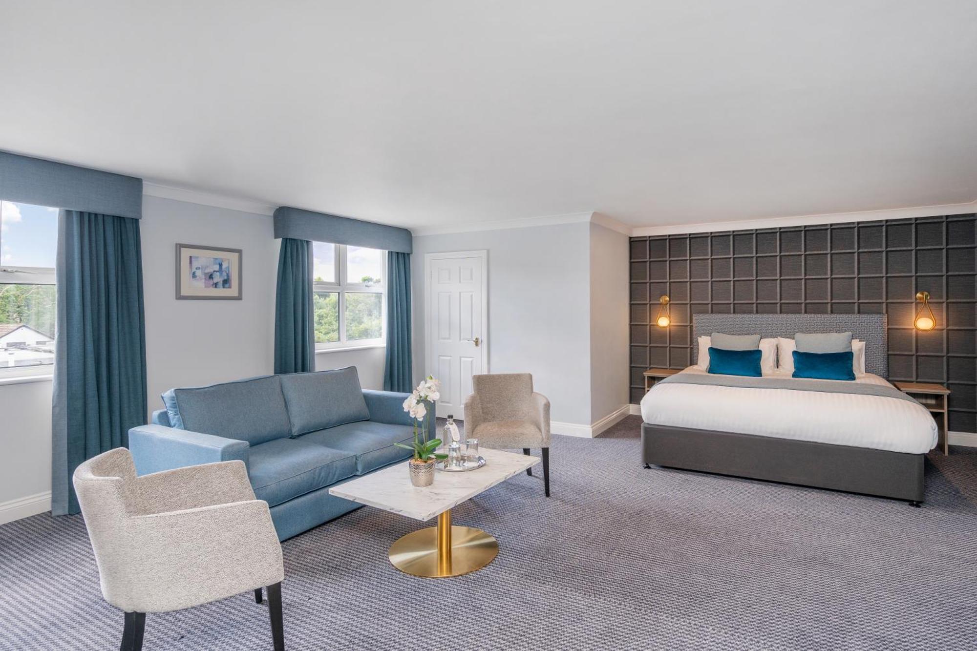 Bromley Court Hotel London Екстериор снимка