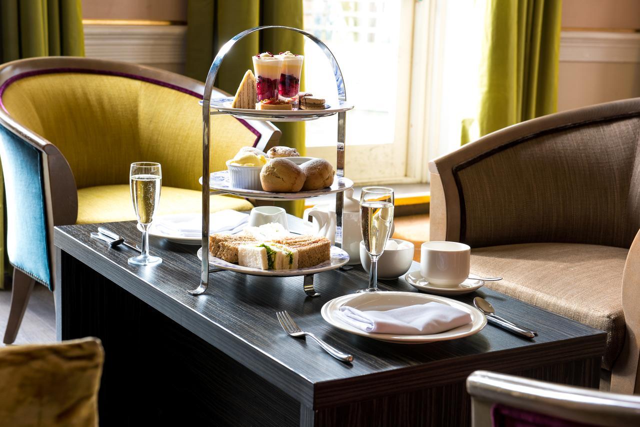 Bromley Court Hotel London Екстериор снимка